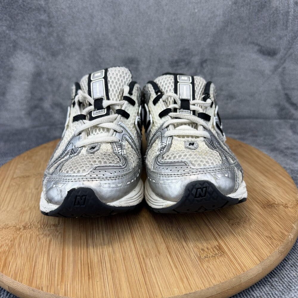New Balance 1906R Shoes Boys Size 3 White Black Mesh Running Sneakers PC1906ER - Picture 2 of 8